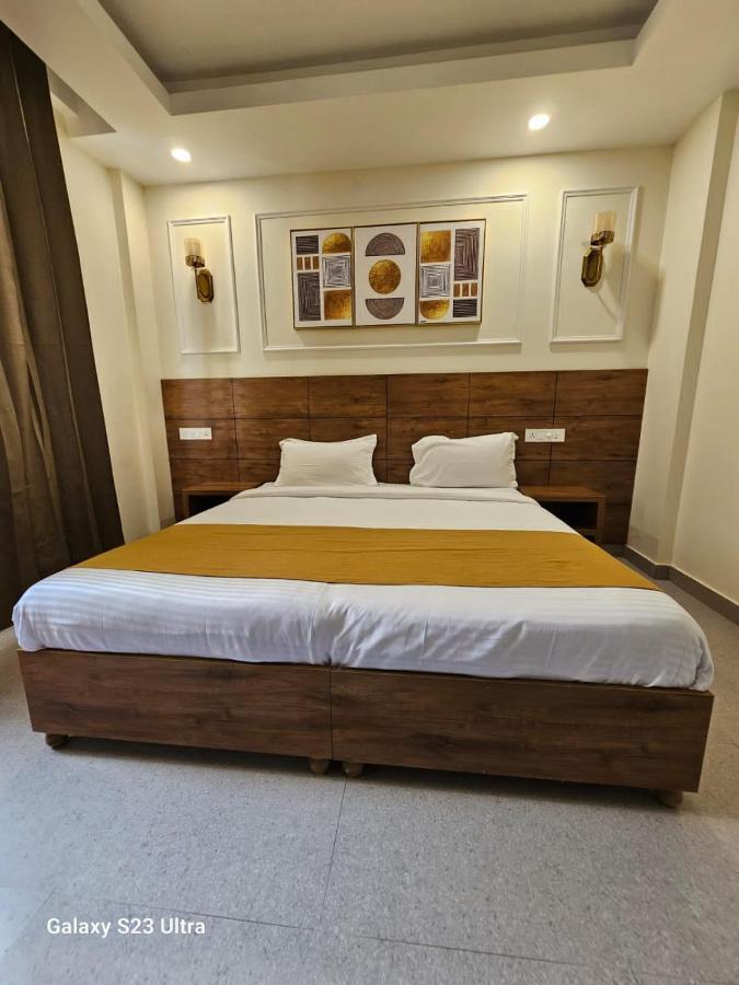 Hotel Nirvana Bliss, Behind Parmarth Niketan Rishīkesh Exterior foto