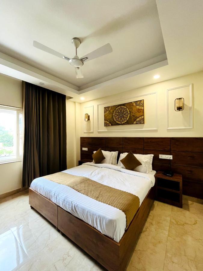 Hotel Nirvana Bliss, Behind Parmarth Niketan Rishīkesh Exterior foto