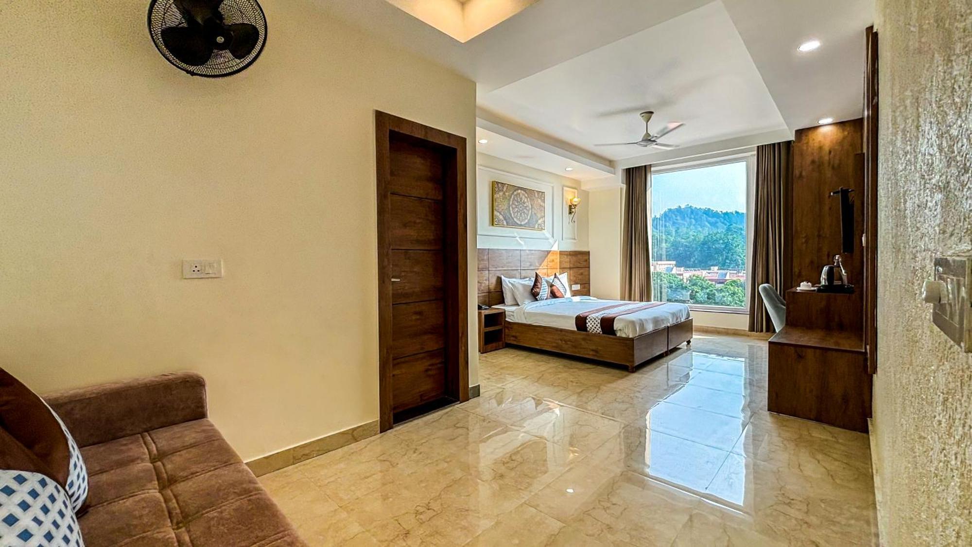 Hotel Nirvana Bliss, Behind Parmarth Niketan Rishīkesh Exterior foto
