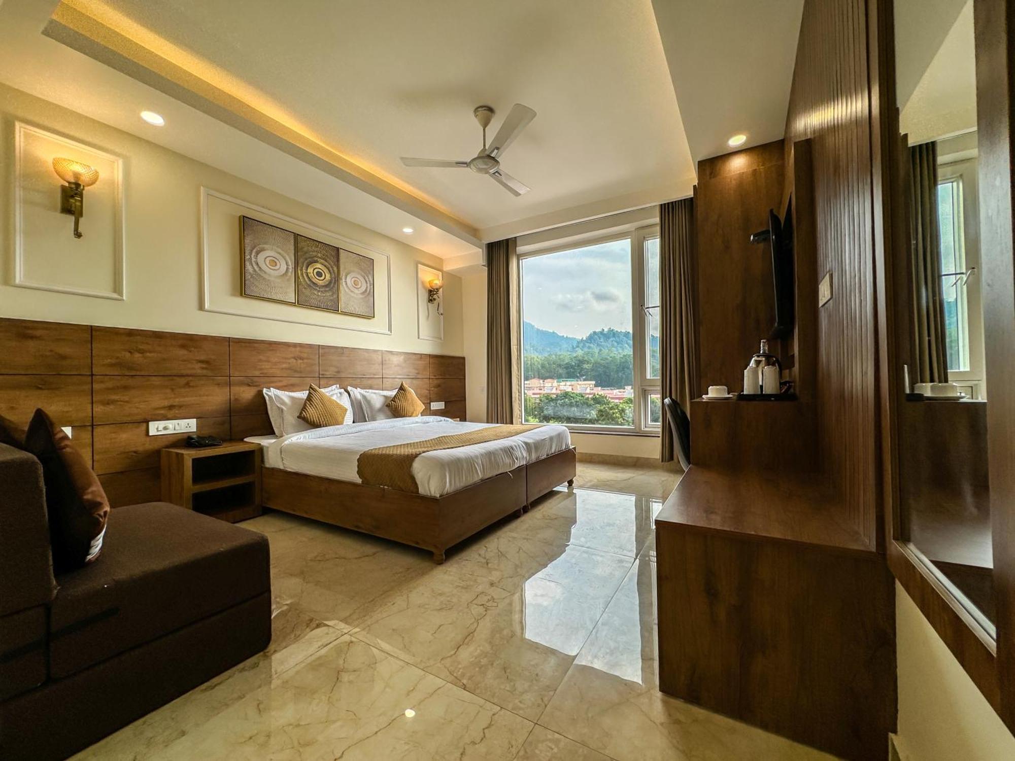 Hotel Nirvana Bliss, Behind Parmarth Niketan Rishīkesh Exterior foto
